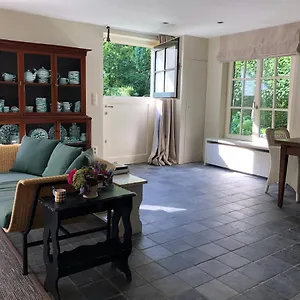  Vakantiehuis - Voor Als U Er Even Uit Wil, Gaat Renoveren, Verhuizen Of Als Tijdelijke Office