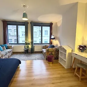 Appartement The Bachelor Backpacker Spot, Bruxelles