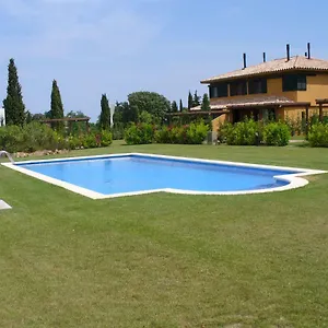 villa-torremirona-resort-1.catalonia-hotels.com/